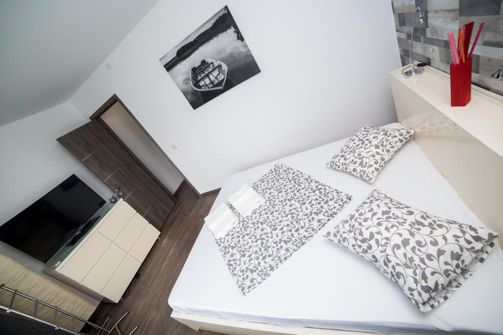 Highstyle Downtown Apartment Boekarest Buitenkant foto
